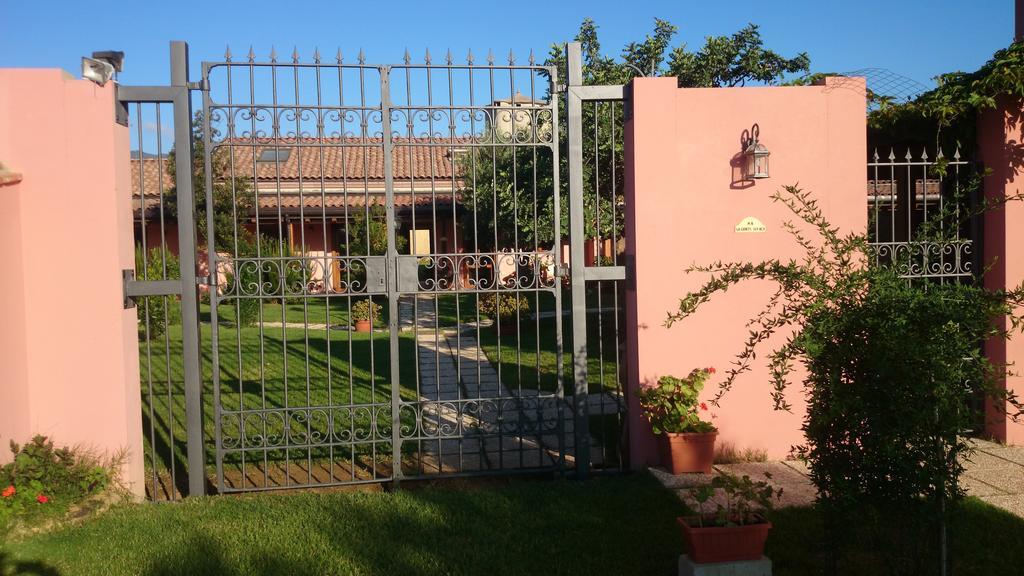 La Corte Dei Rei Aparthotel Castiadas Exterior photo