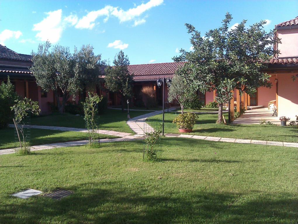 La Corte Dei Rei Aparthotel Castiadas Exterior photo